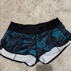 Lululemon Athletica Teal and Black Leaf Pattern Shorts
